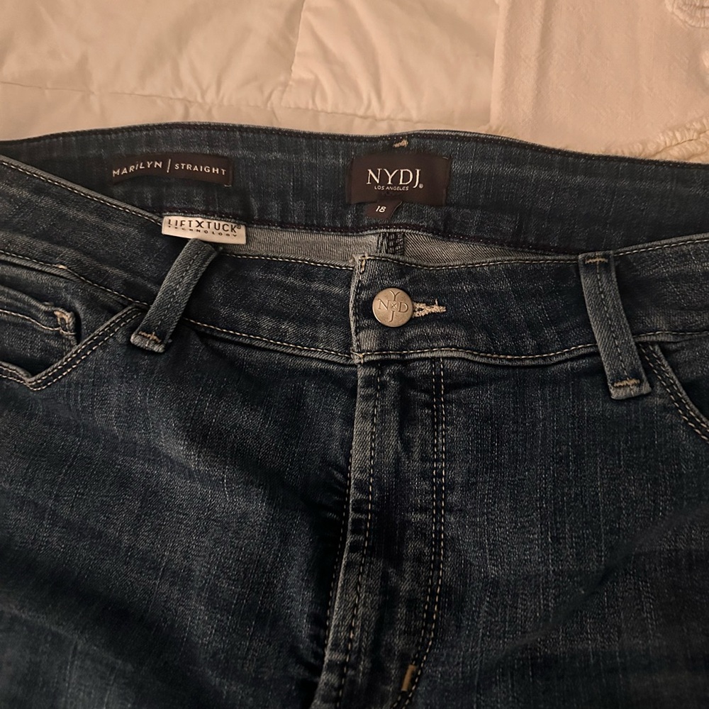 NYDJ Marilyn Straight Jeans - Dark Wash